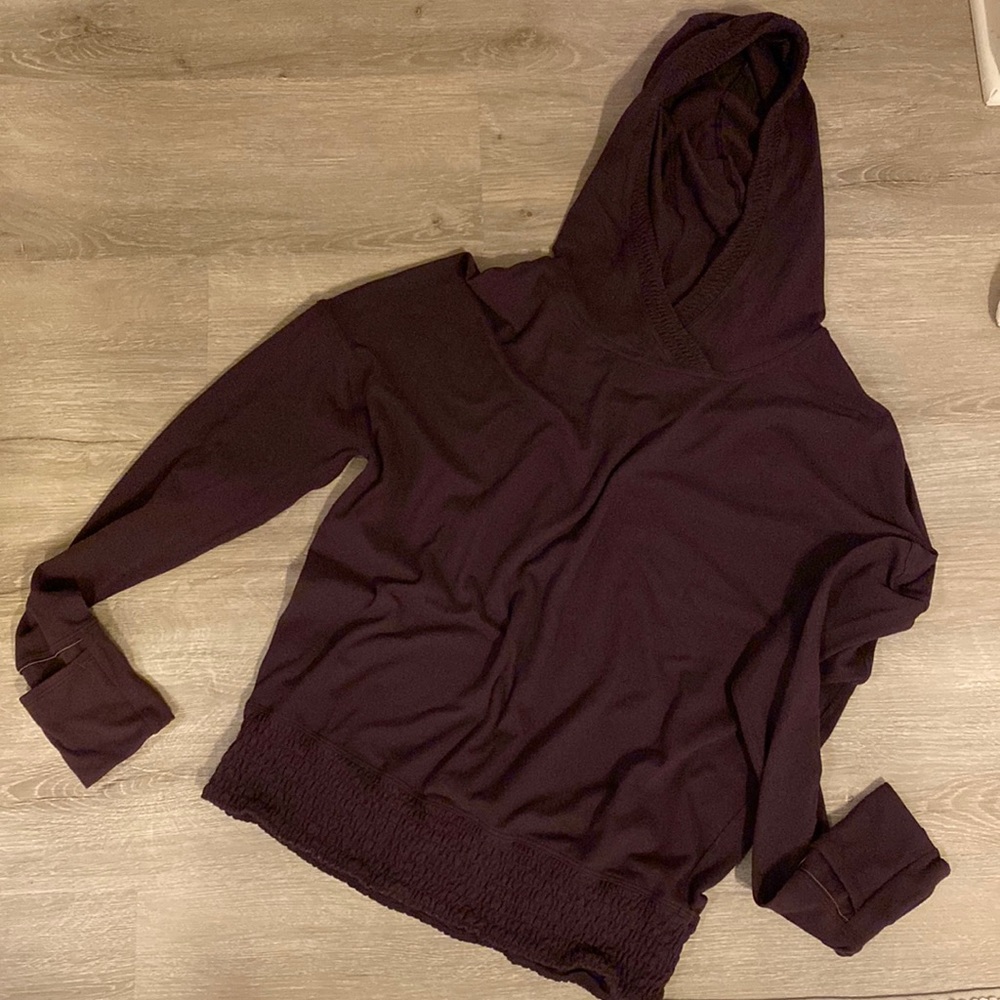 Lululemon top
